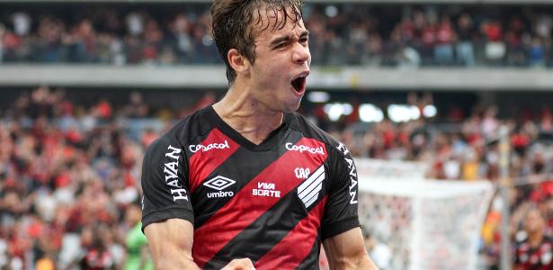 Athletico-PR Breaks Streak, Dominates Coritiba in Atletiba